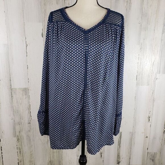 Suzanne Betro Floral Crochet Top - Picture 1 of 10